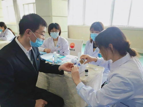 愛心永恒，健康加油——甘肅寶石花醫院健康咨詢義診活動走進中國石油甘肅銷售公司